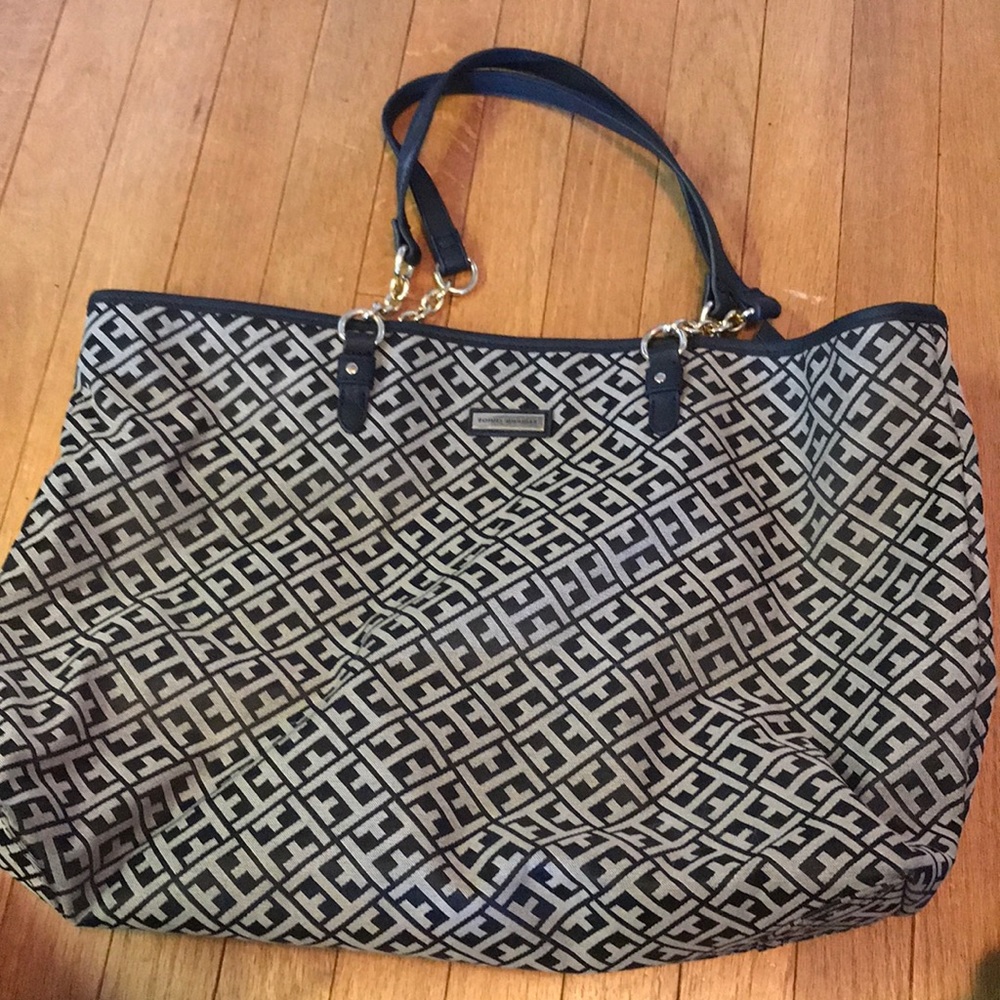 Tommy Hilfiger Large Shoulder Bag
